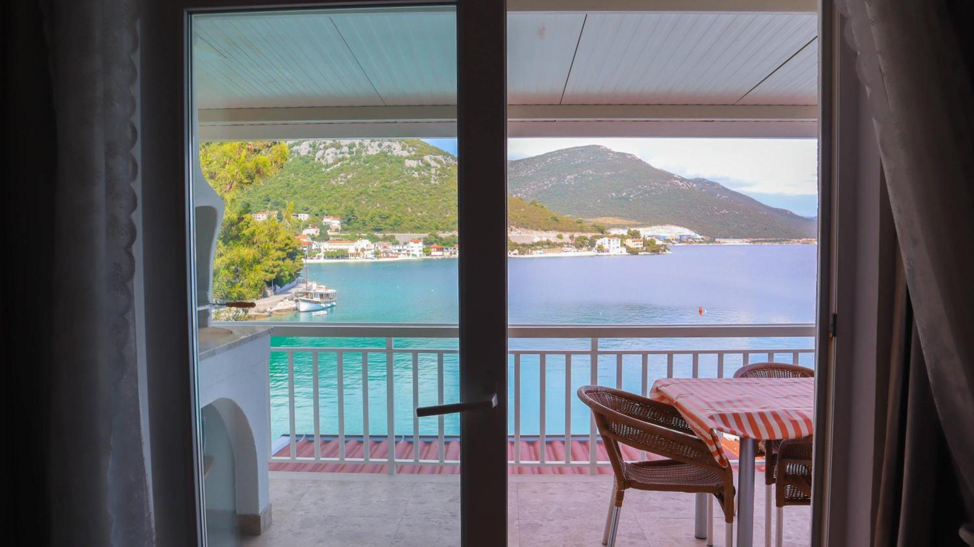 Apartman Bebic Klek Esterno foto